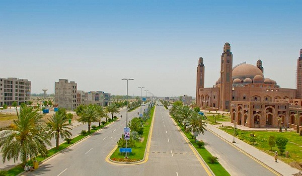 Prime located  2 kanal, plot for sale in Phase 8 Park View Bahrain town   Lahore