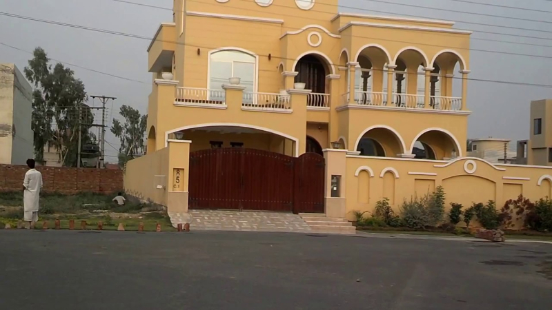 10 MARLA AWESOME HOUSE FOR SALE IN VALENCIA TOWN, BLOCK-P LAHORE