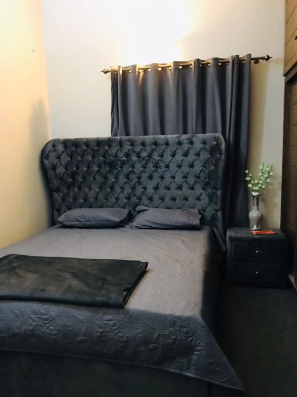 out class 1400 Square feet  apartment available for rent in E-11/4