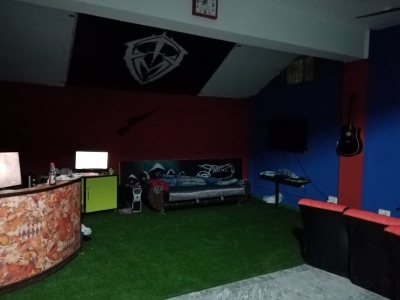 7 Marla Gaming Arena and vape store for sale in Main IJP road Islamabad