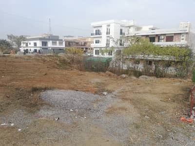 272 Sq.yd Level Plot Possession Series: 645 For Sale in F-15/1 Islamabad.