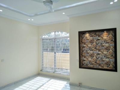 14  Marla Park Face Brand New Luxurious House For Rent In I-8/4  Islamabad
