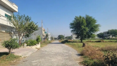 5 Marla Plot Available For sale in I 16/2 Islamabad