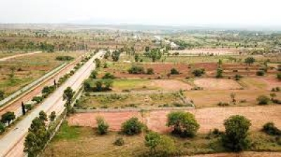 K Block 9 Marla Plot For sale in P.E.C.H.S Islamabad