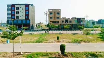 Top Location 11  Kanal Commercial plot for sale In Ghori town Islamabad