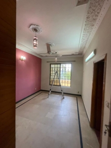 10 Marla Upper portion for Rent in G 13/1 Islamabad