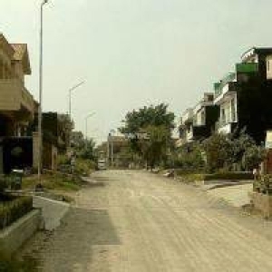 18 MARLA 2-UNIT FURNISHED HOUSE FOR RENT IN G-13 ISLAMABAD.