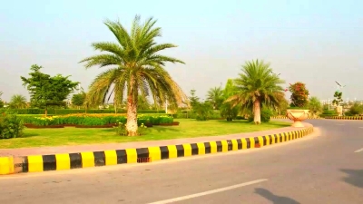 7 marla develop, possession plot in P1 block gulberg islamabad for sale