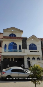 luxury 10 Marla house available for sale in G-13/1 Islamabad 