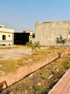 10 Marla Residential Plot Available for sale in D 12/4 Islamabad
