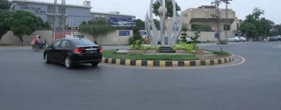 1 KANAL IDEAL DHA 9 PRISM Q BLOCK LAHORE PLOT AVAILABLE FOR SALE.