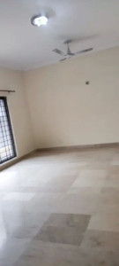 One Kanal Full House Available For Rent In E 11/2 Islamabad