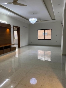 14 Marla House Available For Rent in I-8/4 Islamabad