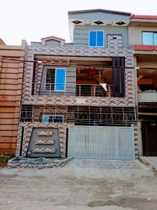 Luxury 5 Marla double storey house for sale in Ghauri town phase 4c/2 Islamabad 