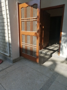 Beautiful corner house Available  for sale in G-11/2, Islamabad 