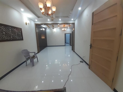 Upper  Portion Availale For Rent I-8/ Islamabad