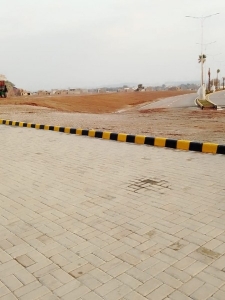 10 MARLA DEVELOP PLOT FOR SALE IN B BLOCK PARK VIEW CITY ISLAMABAD.