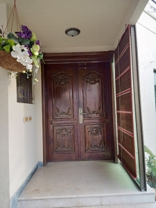 ONE KANAL UNIQUELY DESIGNED HOUSE FOR SALE IN DHA LAHORE