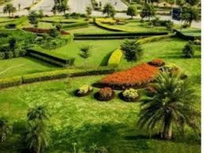 10 Kanal plot for sale in Gulberg green Islamabad