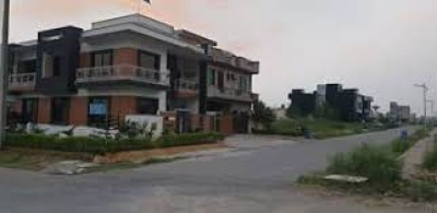 One Kanal Commercial  Plot Available For Sale in G 8/1 Islamabad