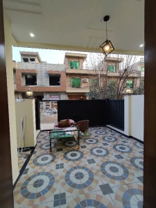 5 Marla Double Unit House Available for Sale in I 11/2 Islamabad