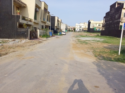 Residential Plot in Bahria Town Phase 8 RWP - Umer Block. 