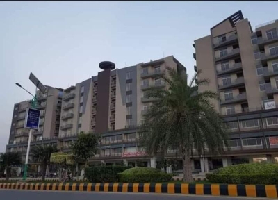 Three bed apartment for sale in Luxus Mall Gulberg Greens islamabad