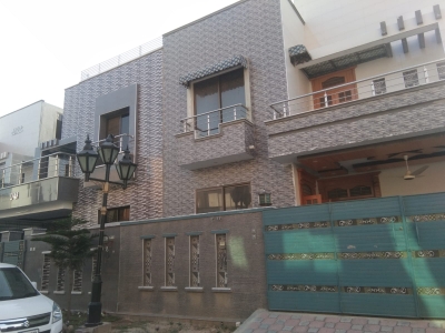 6 Marla Brand new triple storey house for sale in Kohstan Enclave Wah