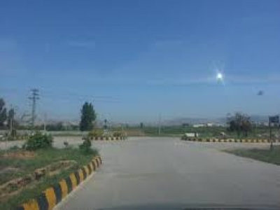 7 Marla Plot Available For Sale in E-16/3 Islamabad