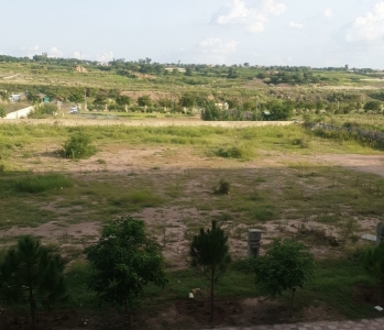 10 Kanal Farm House Plot for Sale.