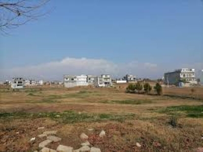  Block B 10 Marla commercial Plot for sale in Gulberg Green Islamabad