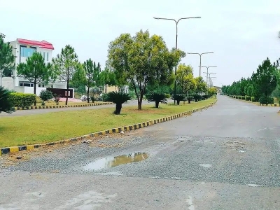 10 Marla Plot Available For sale in Block B WAPADA TOWN, Islamabad