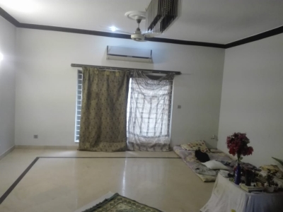 Beautiful 10 Marla Singal storey House For sale in E-16/3 Islamabad 