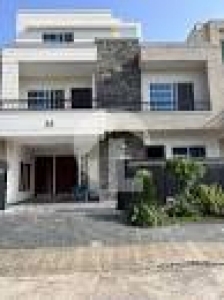 One kanal double storey house for sale  In  G 13 /4 Islamabad