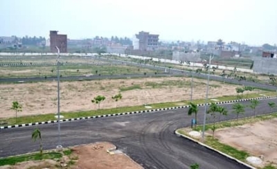 16 Marla plot for sale in Medical Town