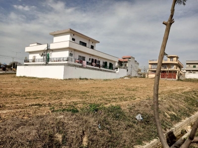 10 Marla plot for sale in A Block Gulberg Residencia islamabad