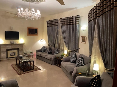 luxury 1 Kanal  House available for Sale in F-10/4 Islamabad 