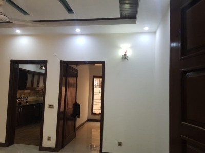 10 Marla Upper Portion for Rent in Bahria Town Lahore