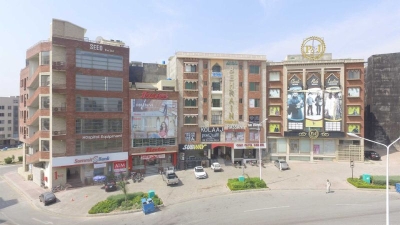 750 sqft 2 bed flat available for sale in Civic center Bahria Town Rawalpindi
