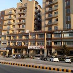 3 bed apartment for rent in luxus mall gulberg greens