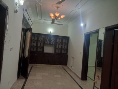 Beautiful 6 Marla upper portion available for rent in CDA Sector G-11/1, Islamabad 