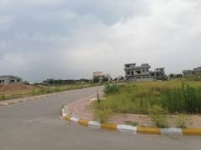 1 Kanal Main Double Road+Street Corner Residential Plot For Sale in Top City Phase-1 Islamabad