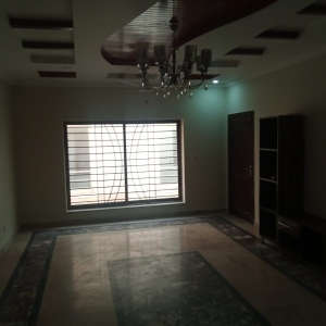 Upper portion for rent in phase 4