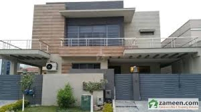 One kanal house for sale in E 11 /2 islamabad