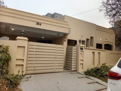 8 Marla House for Sale in Bahria Town Lahore