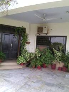 10 Marla Double Unit House Available For Sale in Bahria Enclave Islamabad