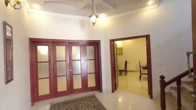 16 Marla Double Unit House Available for sale in E 11/2 Islamabad