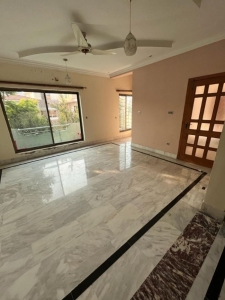 10 Marla upper portion available For Rent in Bahria Town Phase 5 Rawalpindi 