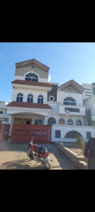 10 Marla Beautiful Double Storey House for Sale in G-13/2 Islamabad