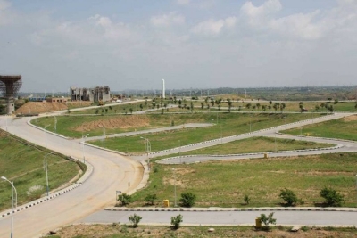 7 Marla plot at prime location in H block Gulberg Islamabad for sale